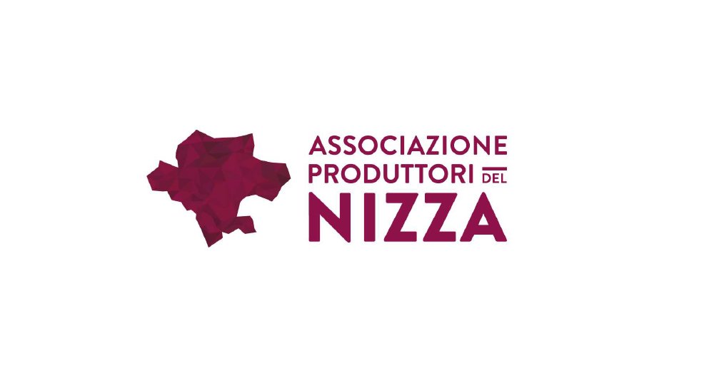NIZZA DOCG: Prodotto con uve 100% Barbera provenienti dalle vigne con le migliori esposizioni e situate nei territori di 18 comuni intorno a Nizza Monferrato. 